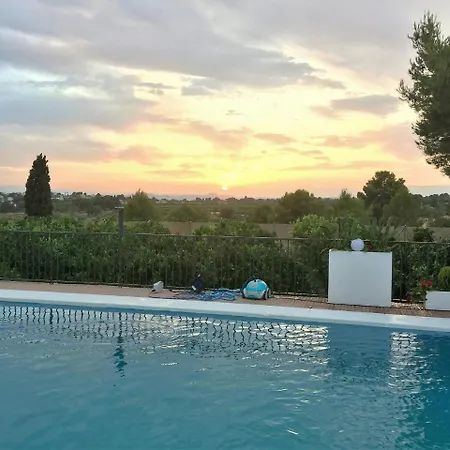 With 4 Bedrooms In Betera, With Pool Access, Enclosed Garden And Wi... Apartament