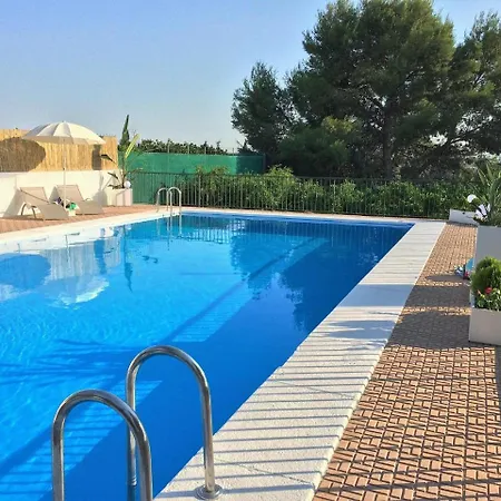 With 4 Bedrooms In Betera, With Pool Access, Enclosed Garden And Wi... *