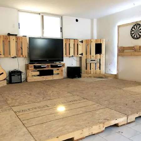 With 4 Bedrooms In Betera, With Pool Access, Enclosed Garden And Wi...
